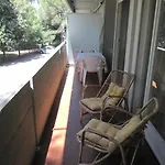 Apartman Modern Flat With Balcony At Pineta