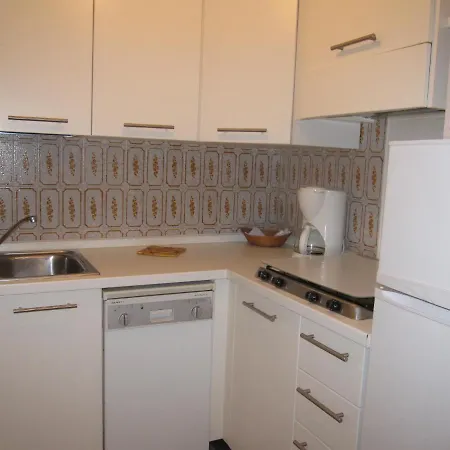 아파트 Modern Flat With Balcony At Pineta 그라도